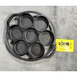 Lodge Cast Iron Seasoned Baking Pan Mini Cake Biscuit Cornbread Muffin 7B2 New
